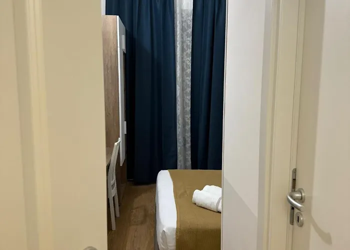 Conte Oda ve Kahvaltı 4*