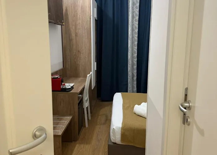 Conte Oda ve Kahvaltı Roma